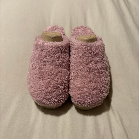 Ugg platform - Picture 1 of 3